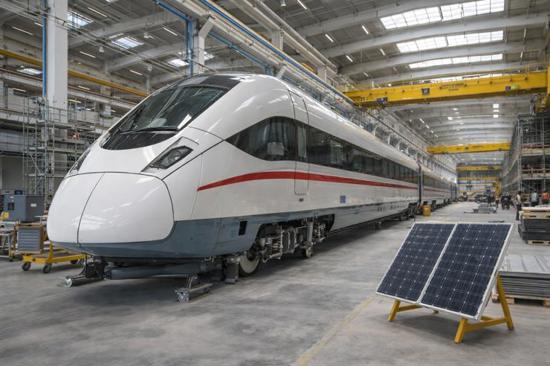 إنجاز 55٪ من أول مصنع قطارات سريعة في تركيا