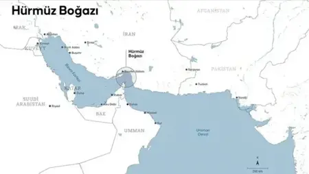 مكتب عمليات التجارة البحرية البريطاني يؤكد استهداف ناقلة في مضيق هرمز وإخماد الحريق الناجم عنه