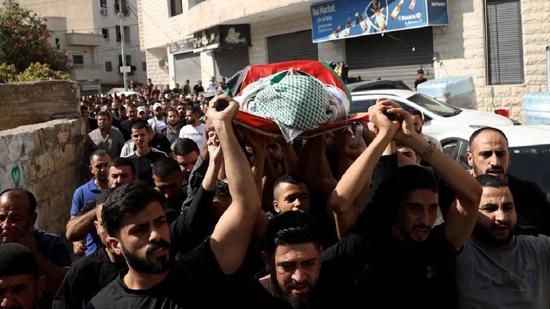 إقامة صلاة الغائب في جوامع تركيا على أرواح شهداء غزة 