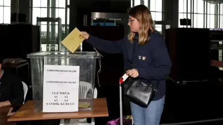 جولة الإعادة ..بدء التصويت في مطارات اسطنبول  جولة الإعادة ..بدء التصويت في مطارات اسطنبول