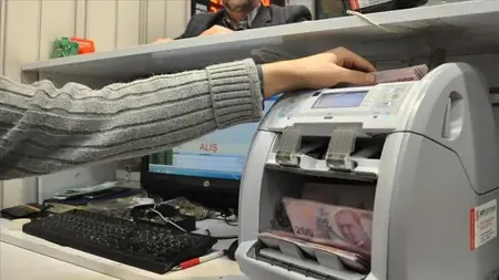 أسعار صرف العملات الرئيسية مقابل الليرة التركية اليوم الاثنين أسعار صرف العملات الرئيسية مقابل الليرة التركية اليوم الاثنين