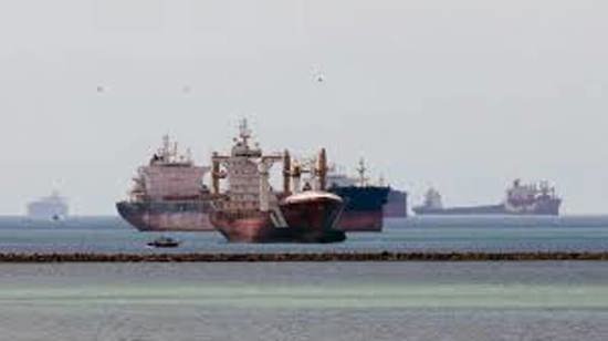 هرمز يفتح بشروط إيرانية