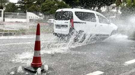 الأرصاد التركية تحذر من هطول أمطار غزيرة على هذه الولايات التركية الأرصاد التركية تحذر من هطول أمطار غزيرة على هذه الولايات التركية