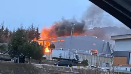 مقتل 12 شخصاً جراء انفجار في مصنع ذخيرة بتركيا مقتل 12 شخصاً جراء انفجار في مصنع ذخيرة بتركيا