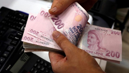 سعر صرف الليرة التركية مقابل العملات الرئيسية اليوم الثلاثاء