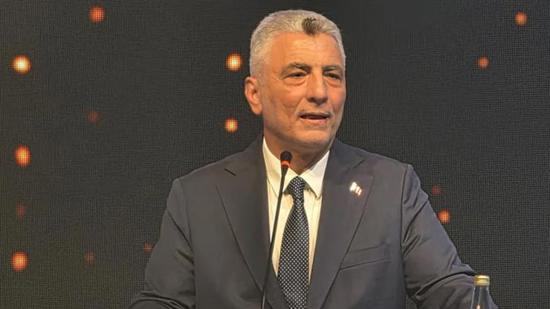 وزير التجارة التركيّ من الحدود السورية: تركيا وسوريا كاللحم والظفر.. وممرّ تجاريّ نحو لندن