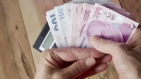 تركيا تحدد جدول صرف زيادات رواتب المتقاعدين والموظفين