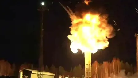 روسيا تجري مناورة هجوم نووي انتقامي روسيا تجري مناورة هجوم نووي انتقامي