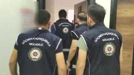  اعتقال عصابة في إسطنبول تصدر إقامات مزيفة للأجانب