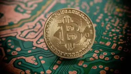 بتكوين تخسر 4.2 من قيمتها خلال الـ 24 ساعة الماضية بتكوين تخسر 4.2 من قيمتها خلال الـ 24 ساعة الماضية