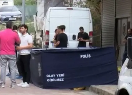 مصرع شاب سوري أثناء محاولته الفرار من الشرطة في إسطنبول مصرع شاب سوري أثناء محاولته الفرار من الشرطة في إسطنبول