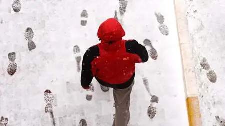 بدء أول تساقط للثلوج هذا العام في بعض أحياء اسطنبول بدء أول تساقط للثلوج هذا العام في بعض أحياء اسطنبول