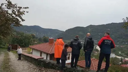 عاجل :السلطات التركية تخلي 8 منازل في ولاية أرتفين  عاجل :السلطات التركية تخلي 8 منازل في ولاية أرتفين