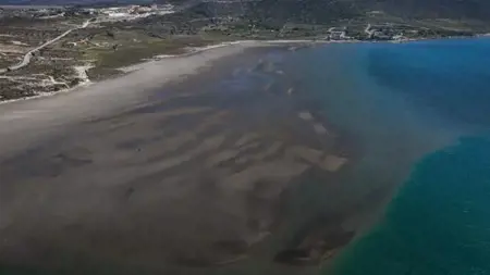 تركيا ...تراجع البحر بحوالي 300 متر في ديديم وتشيشمي تركيا ...تراجع البحر بحوالي 300 متر في ديديم وتشيشمي