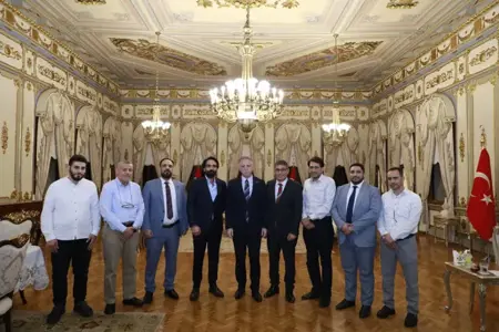 المطاعم العربية تتوجه لوالي إسطنبول لحماية عامليها من الترحيل.. وهكذا كان الرد المطاعم العربية تتوجه لوالي إسطنبول لحماية عامليها من الترحيل.. وهكذا كان الرد