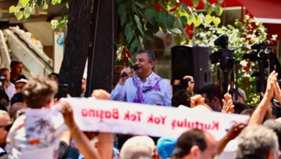 زلزال سياسي يلوح في الأفق.. هل ينفصل "أوزغور أوزيل" عن المعارضة التركية لتأسيس حزب جديد؟