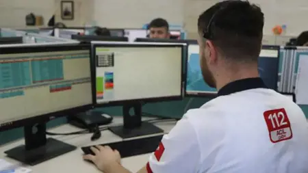 فرض غرامة مالية باهظة على 16 شخص أجروا مكالمات كاذبة لمركز طوارئ إسكي شهير فرض غرامة مالية باهظة على 16 شخص أجروا مكالمات كاذبة لمركز طوارئ إسكي شهير