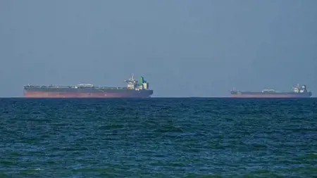 وزير الخارجية الأمريكي: لا يمكن طلب رسوم عبور في مضيق هرمز