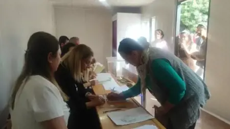 عاجل ..تركيا ..منكوبو الزلزال يدلون بأصواتهم في ولاية هاتاي عاجل ..تركيا ..منكوبو الزلزال يدلون بأصواتهم في ولاية هاتاي