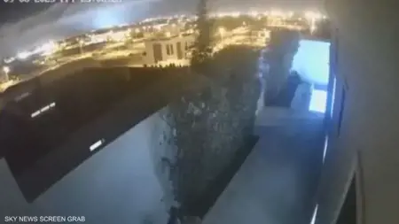 لحظة وقوع الزلزال ..ظهور وميض أزرق غريب في سماء المغرب  لحظة وقوع الزلزال ..ظهور وميض أزرق غريب في سماء المغرب