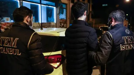 حملة أمنية تستهدف عناصر حزب العمال الكردستاني في 18 ولاية تركية حملة أمنية تستهدف عناصر حزب العمال الكردستاني في 18 ولاية تركية