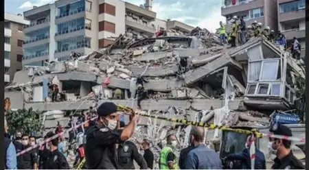 السعودية.. إقبال لافت على حملة تبرعات شعبية لإغاثة سوريا وتركيا السعودية.. إقبال لافت على حملة تبرعات شعبية لإغاثة سوريا وتركيا