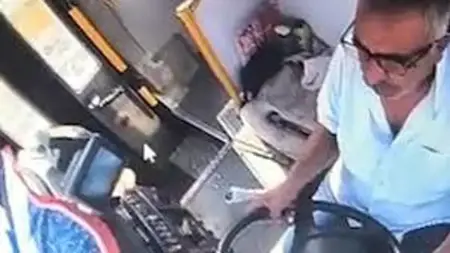 وفاة سائق حافلة إثر أزمة قلبية أثناء القيادة في غازي عنتاب