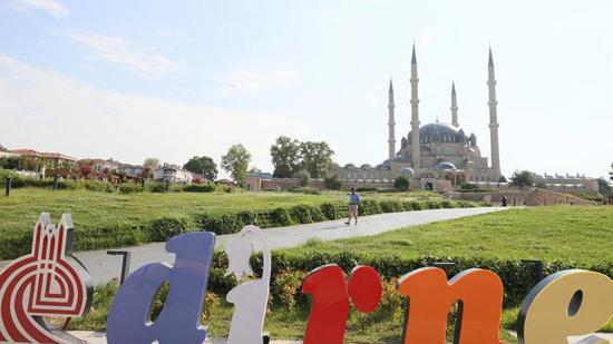 مليونا زائر لجامع السليمية في خمسة أشهر بعد ترميم دام 4.5 أعوام