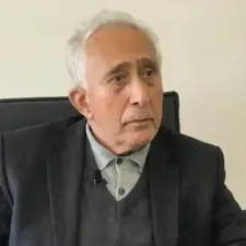 وفاة السياسي التركي مهدي زانا رئيس بلدية ديار بكر الأسبق عن 85 عاماً