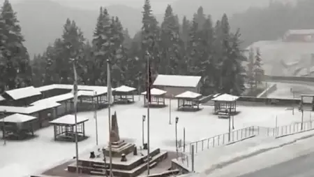 ثلوج أبريل تزين "جبل إلغاز"  شمالي تركيا ثلوج أبريل تزين "جبل إلغاز"  شمالي تركيا