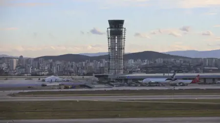 أردوغان يفتتح المدرج الثاني لمطار صبيحه "اليوم" أردوغان يفتتح المدرج الثاني لمطار صبيحه "اليوم"