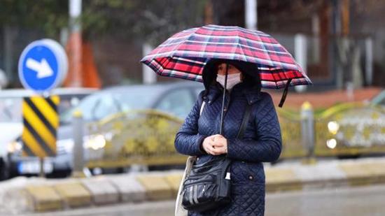 تركيا: الأرصاد الجوية تحذر من عواصف رعدية لثلاث محافظات في الشرق