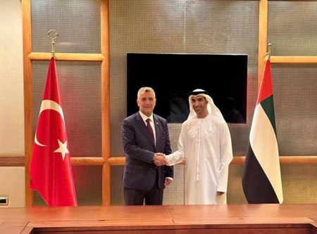 وزير التجارة الخارجية الإماراتي: نهدف لزيادة التجارة مع تركيا إلى 40 مليار دولار