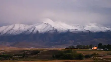 الثلوج تتساقط بكثافة على المناطق المرتفعة في ولايتي فان وهكاري الثلوج تتساقط بكثافة على المناطق المرتفعة في ولايتي فان وهكاري