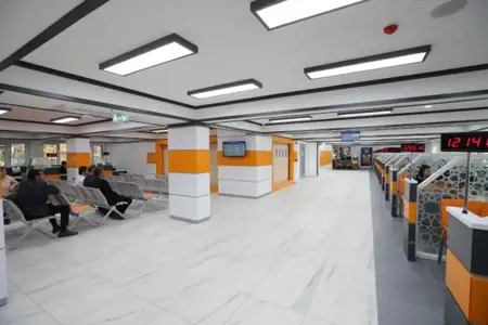 لماذا يتم رفض بعض طلبات الإقامة دون أسباب واضحة؟