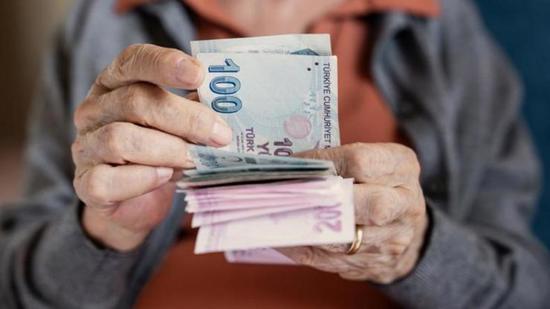 زيادة المتقاعدين 17.76 بالمئة.. والحدّ الأدنى يرتفع إلى 23,552 ليرة