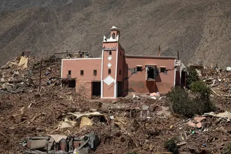 تحذير من أمطار غزيرة وعواصف محلية في المغرب تحذير من أمطار غزيرة وعواصف محلية في المغرب