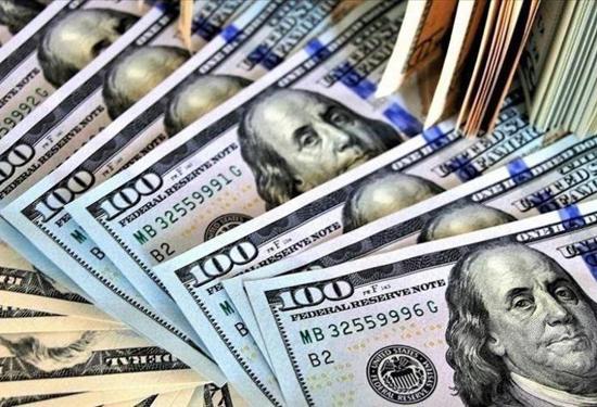 الدولار يتراجع والمستثمرون يغيرون البوصلة: الأسواق الناشئة «العنوان الجديد» للأموال الساخنة