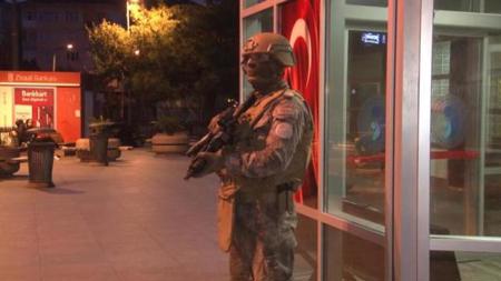 سقوط ضحايا في هجوم مسلح على مستشفى بإسطنبول