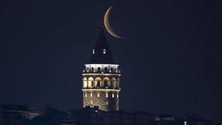 إغلاق برج غلطة باسطنبول أمام السياح لمدة شهر