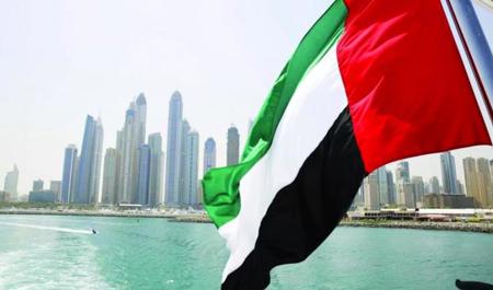 الإمارات توقف العمل بإصدار قسيمة الإقامة للأجانب