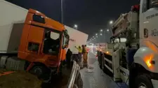 أمطار غزيرة تتسبب في حوادث مرورية متعددة بإسطنبول