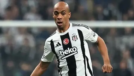 جواو ماريو يغادر بشيكتاش مجاناً وينضم إلى AEK اليوناني بعقد لموسم قابل للتمديد