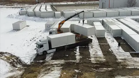 الناتو يرسل 1000 منزل سابقة التجهيز لمنكوبي زلزال تركيا