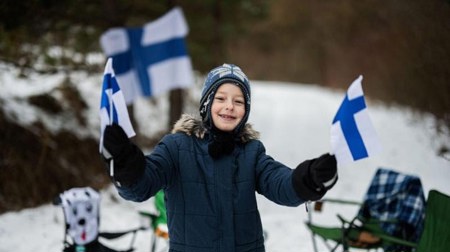 فنلندا تحتل الصدارة في قائمة الدول الأكثر سعادة.. ما ترتيب تركيا؟