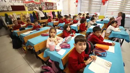 بدء الفصل الدراسي الثاني في المدارس التركية اليوم بدء الفصل الدراسي الثاني في المدارس التركية اليوم