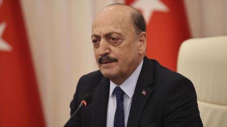 وزير العمل التركي يبشر العمال بقرارات هامة