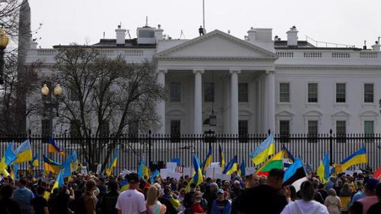 مظاهرات داعمة لأوكرانيا ومنددة بالهجوم الروسي في الولايات المتحدة