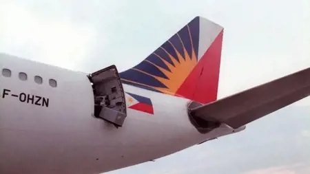 كيف برر الشخص الذي فتح باب الطائرة قبل هبوطها فعلته؟ كيف برر الشخص الذي فتح باب الطائرة قبل هبوطها فعلته؟