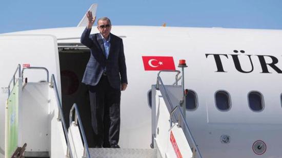 أردوغان يغادر أذربيجان متجهًا إلى تركيا